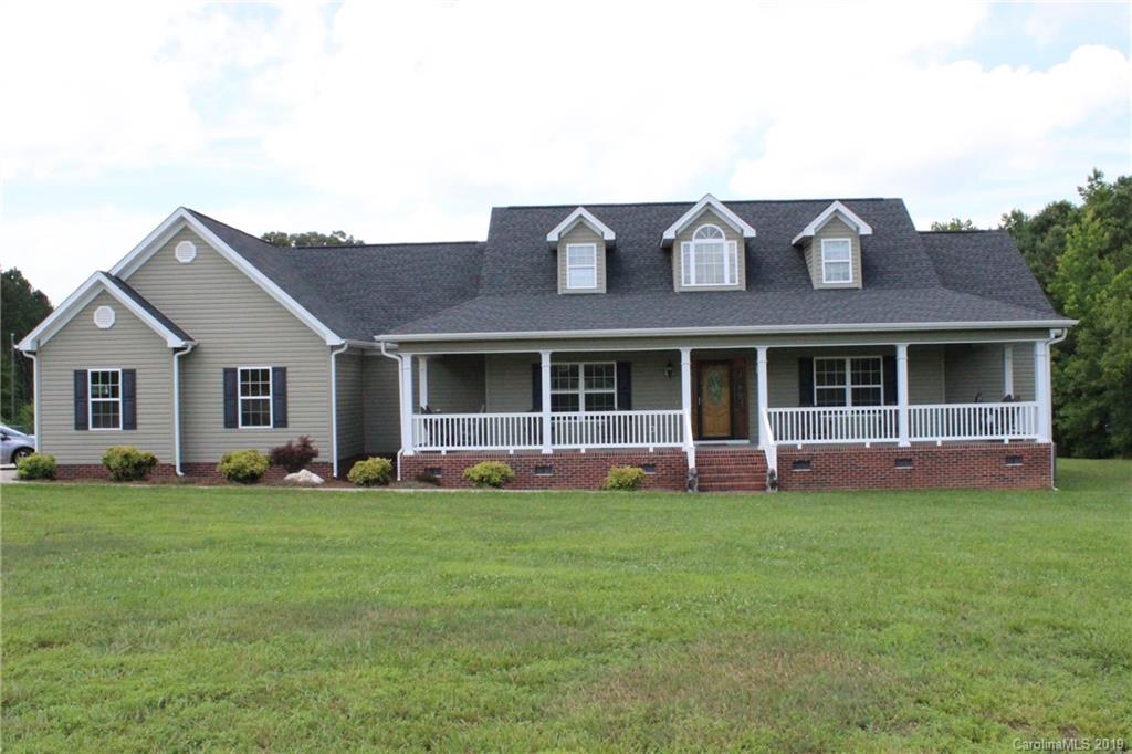 526 Maynard Grayson Road Clover, SC 29710 - Photo 19 of 19 a front view of a house with a yard and porch