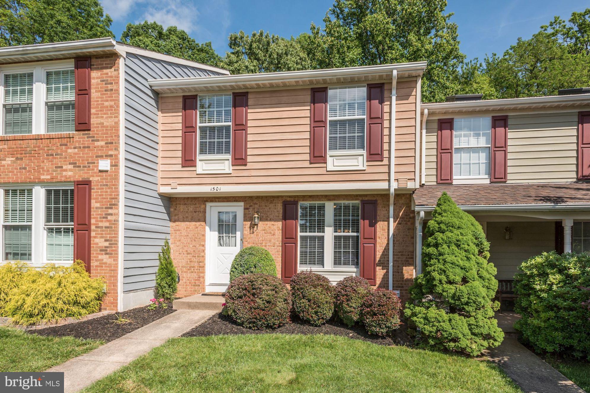 1501 Autumn Ridge Circle Reston, VA 20194 - Photo 2 of 22