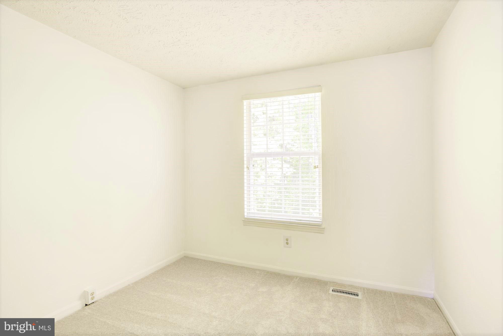 1501 Autumn Ridge Circle Reston, VA 20194 - Photo 14 of 22 Bedroom #3