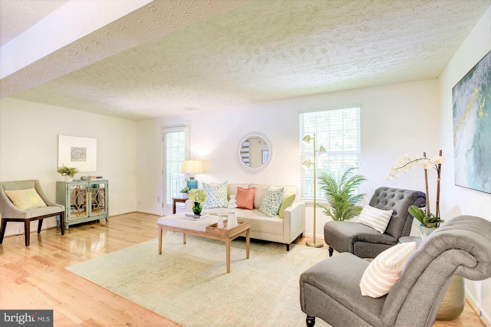 1501 Autumn Ridge Circle Reston, VA 20194 - Photo 4 of 22
