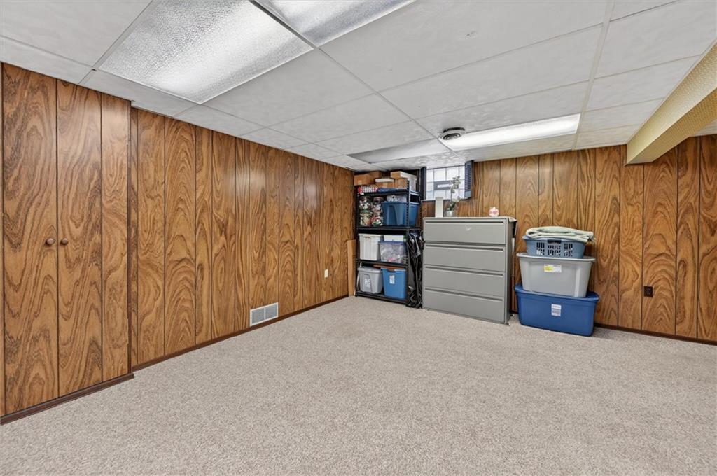841 Blue Ridge Road Pittsburgh, PA 15239 - Photo 14 of 17 Gallery Image 14