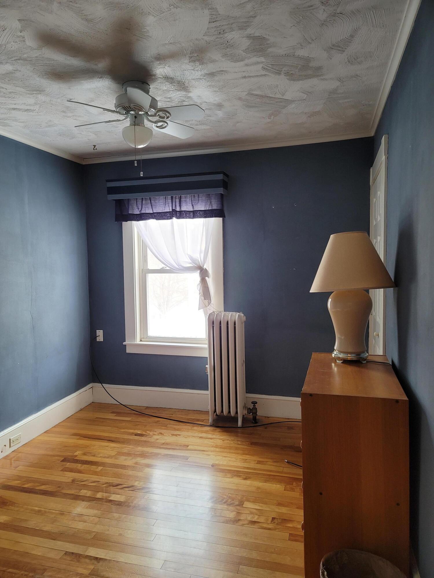 23 Weeman Street Springvale, ME 04083 - Photo 14 of 17 ris bed