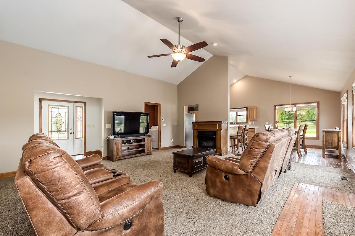 12552 Middlefork Road Amanda, OH 43102 - Photo 4 of 29