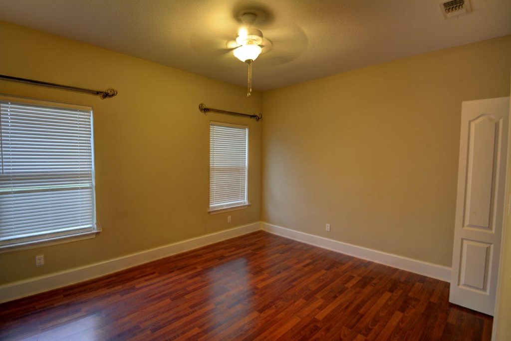 659 B Town Creek Road Kerrville, TX 78028 - Photo 11 of 26