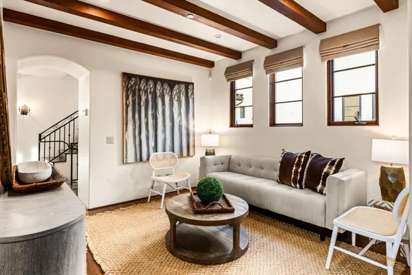 $3,895,000 | 905 Laguna Street, Santa Barbara, CA 93101