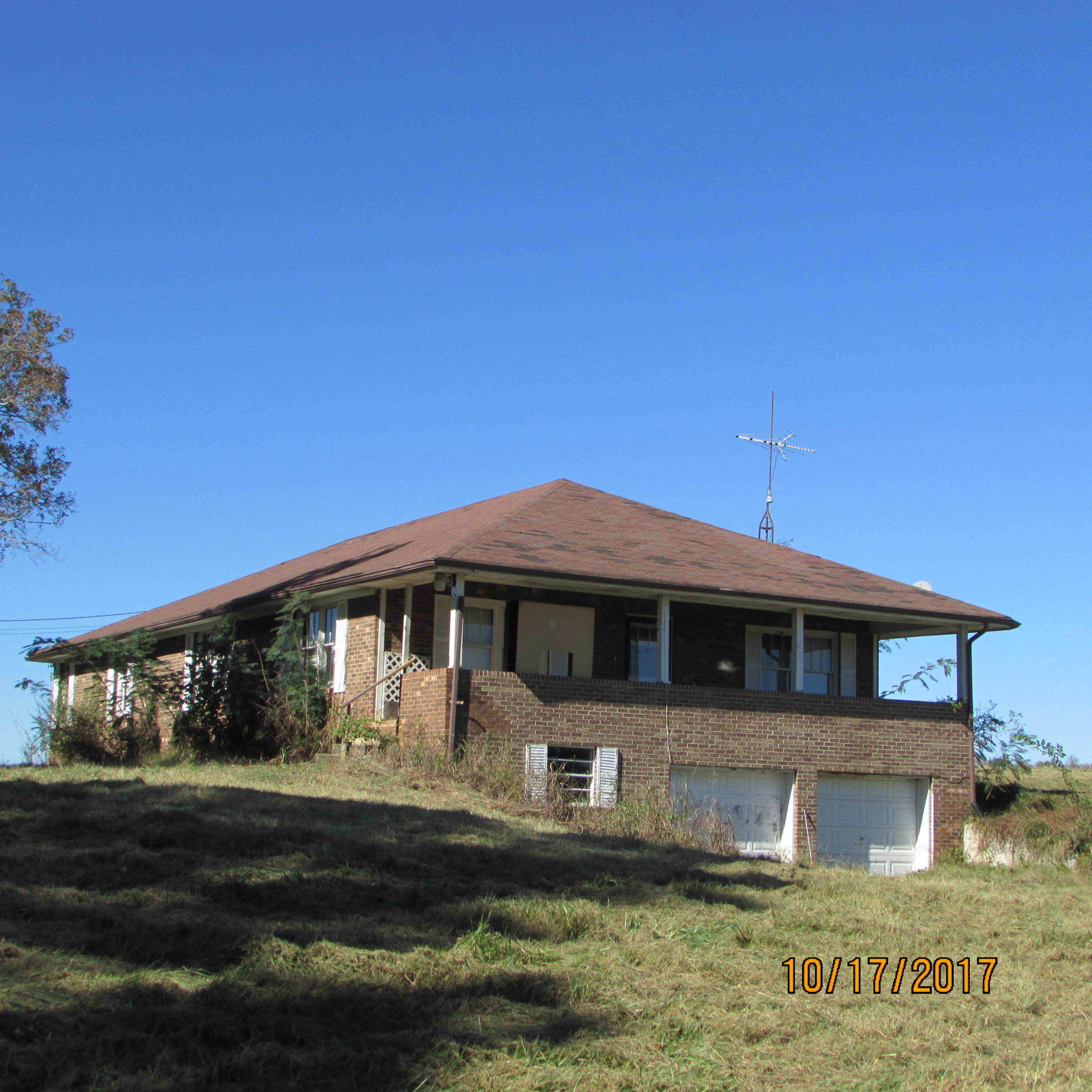 800 Carpenter Loop Road Greenback, TN 37742 - Photo 1 of 16 001