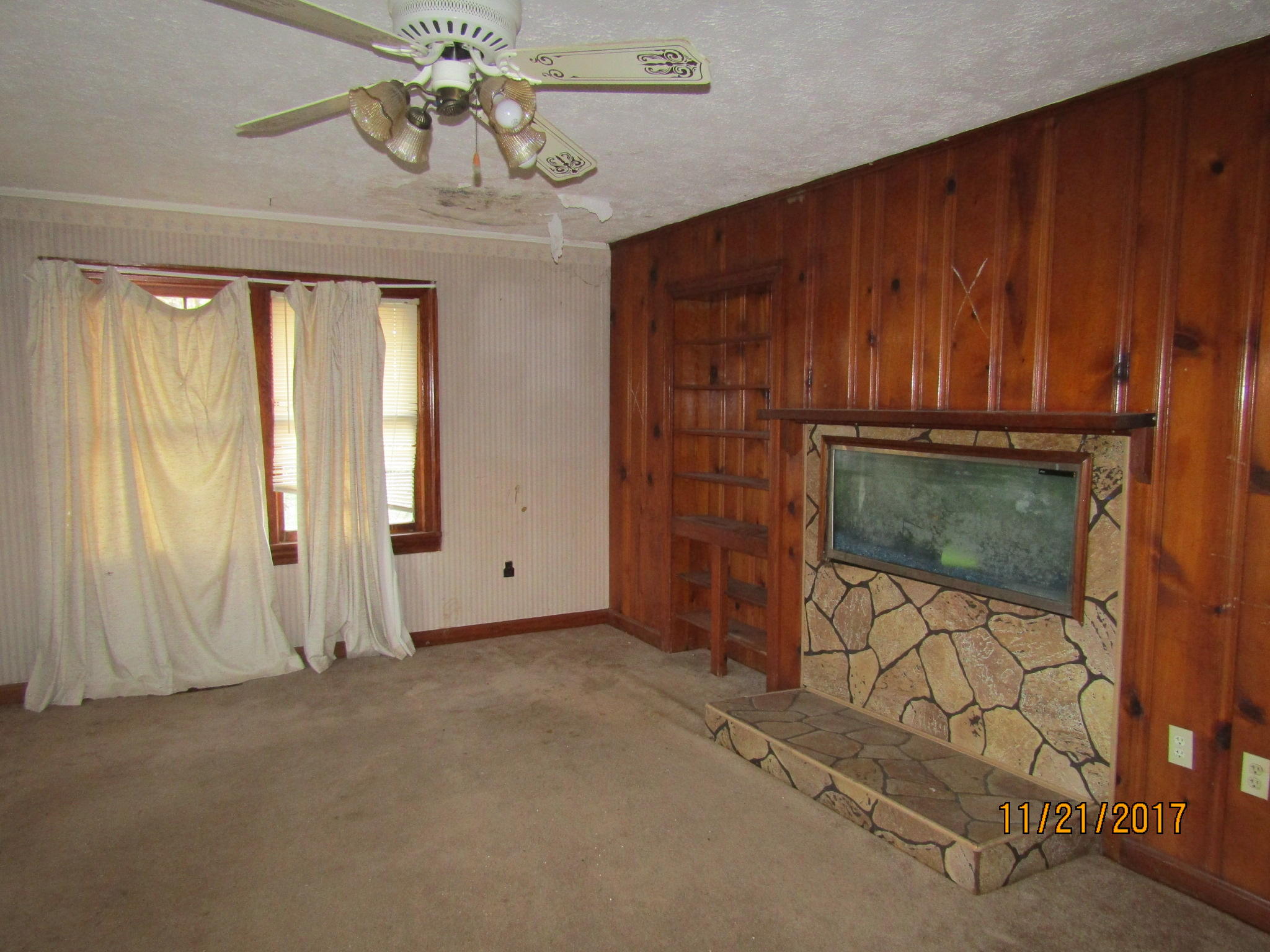 800 Carpenter Loop Road Greenback, TN 37742 - Photo 4 of 16 carpenter loop nov 21 012