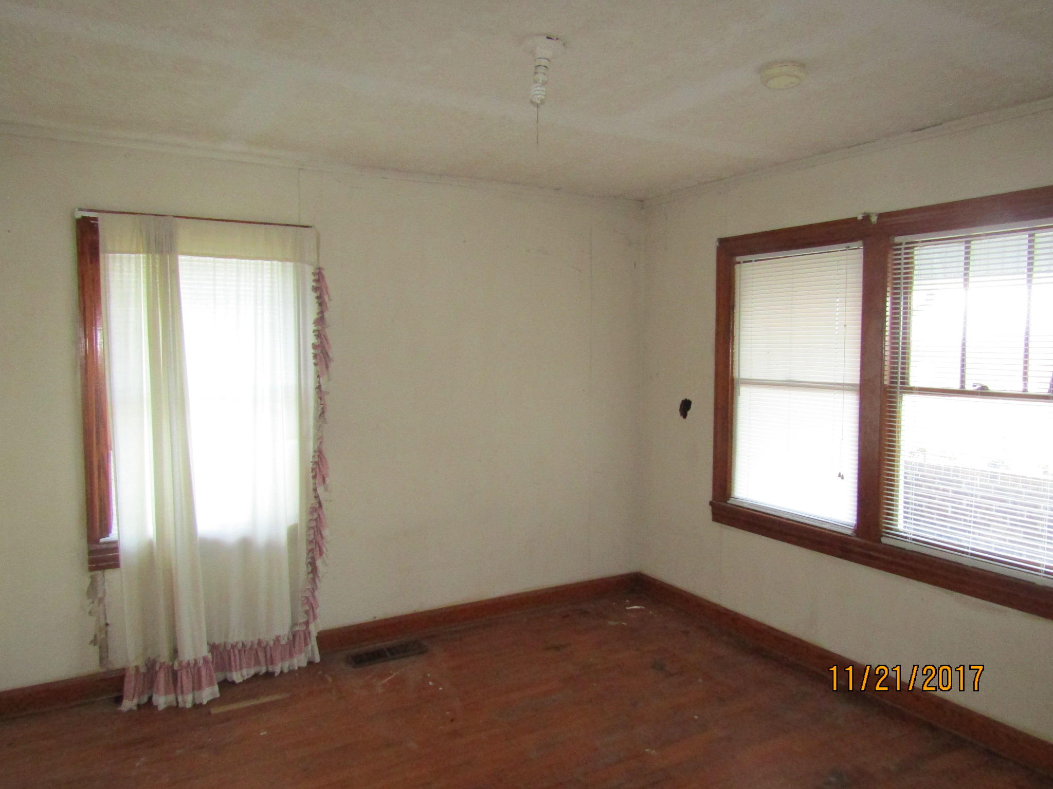 800 Carpenter Loop Road Greenback, TN 37742 - Photo 5 of 16 carpenter loop nov 21 011