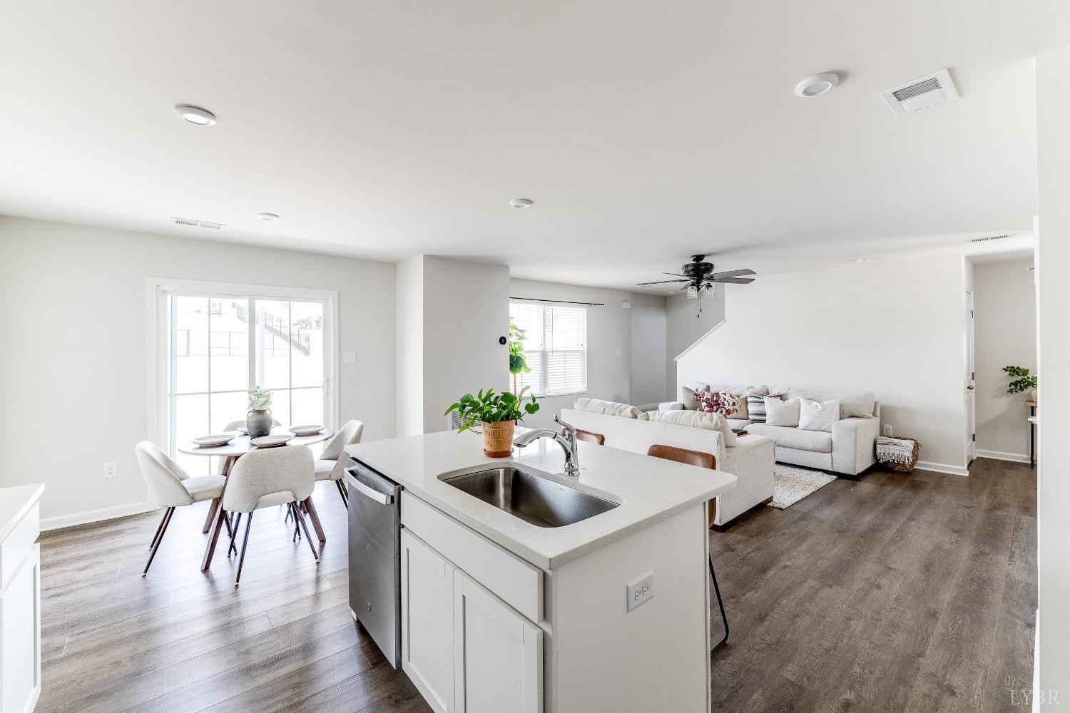 208 Thicket Drive Lynchburg, VA 24501 - Photo 13 of 34