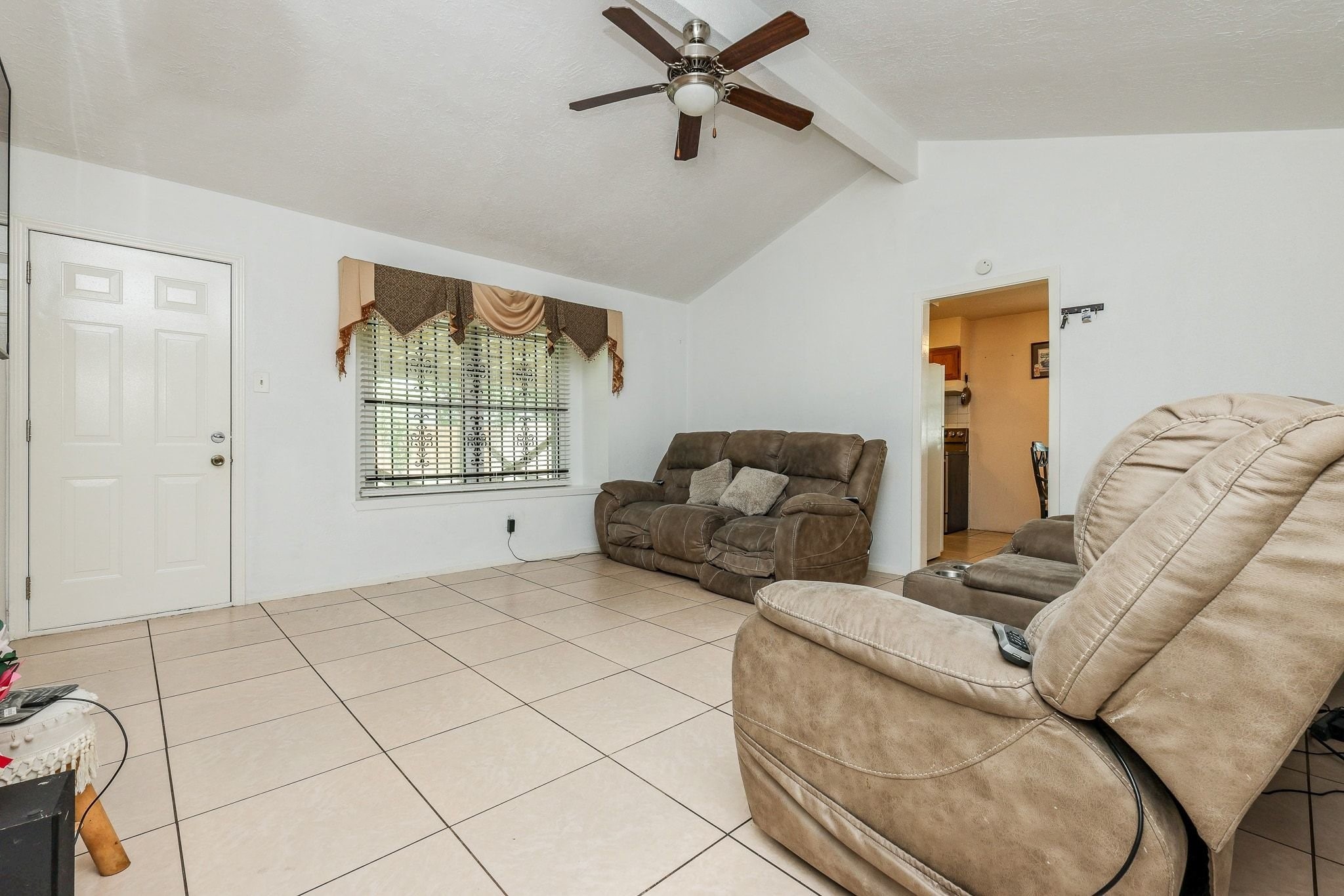 5146 Court Road Houston, TX 77053 - Photo 4 of 20
