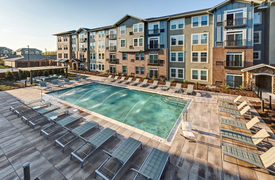 700 East Algonquin Road, Unit 2406 Schaumburg, IL 60173 - Photo 21 of 25 a view of swimming pool with outdoor seating