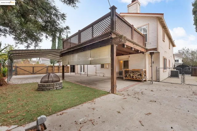 a garage with a table and chairs