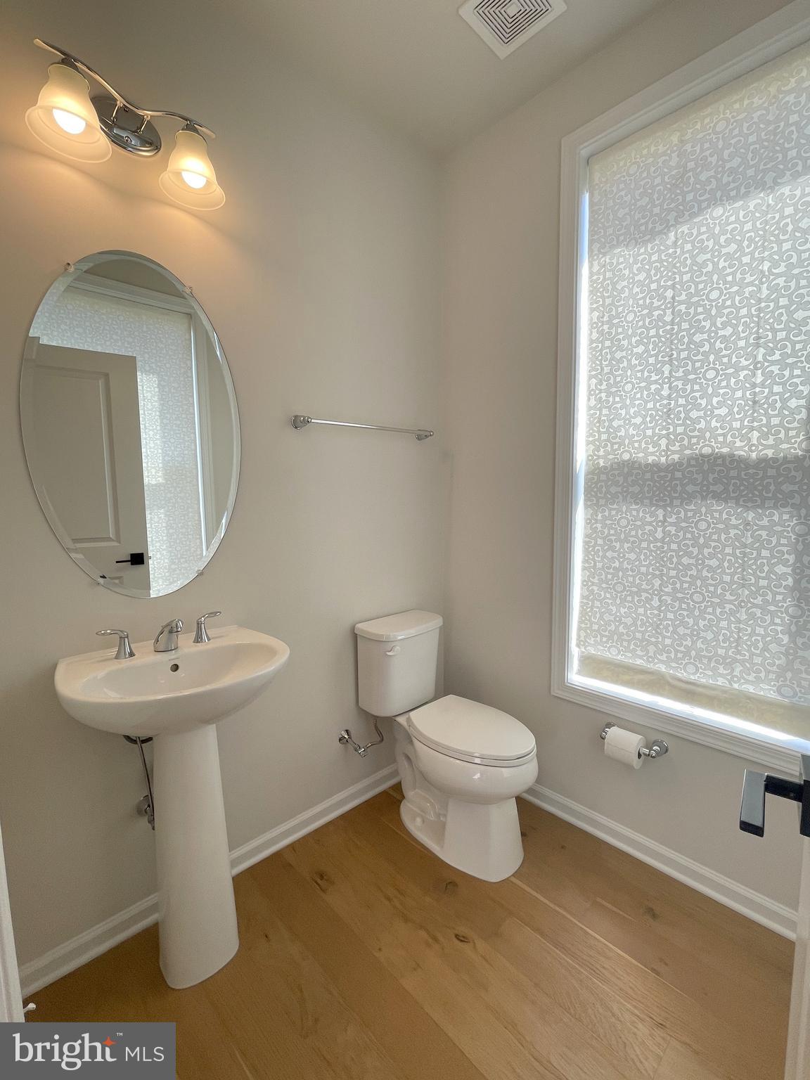 22507 Windsor Locks Square Ashburn, VA 20148 - Photo 15 of 49 22507 Windsor Locks Sq Main Level Half Bath