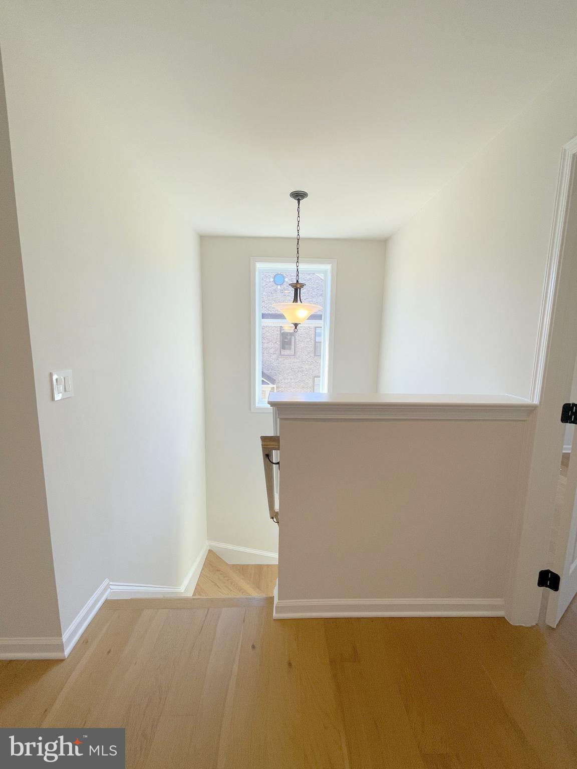 22507 Windsor Locks Square Ashburn, VA 20148 - Photo 17 of 49 22507 Windsor Locks Sq Upper Level Landing