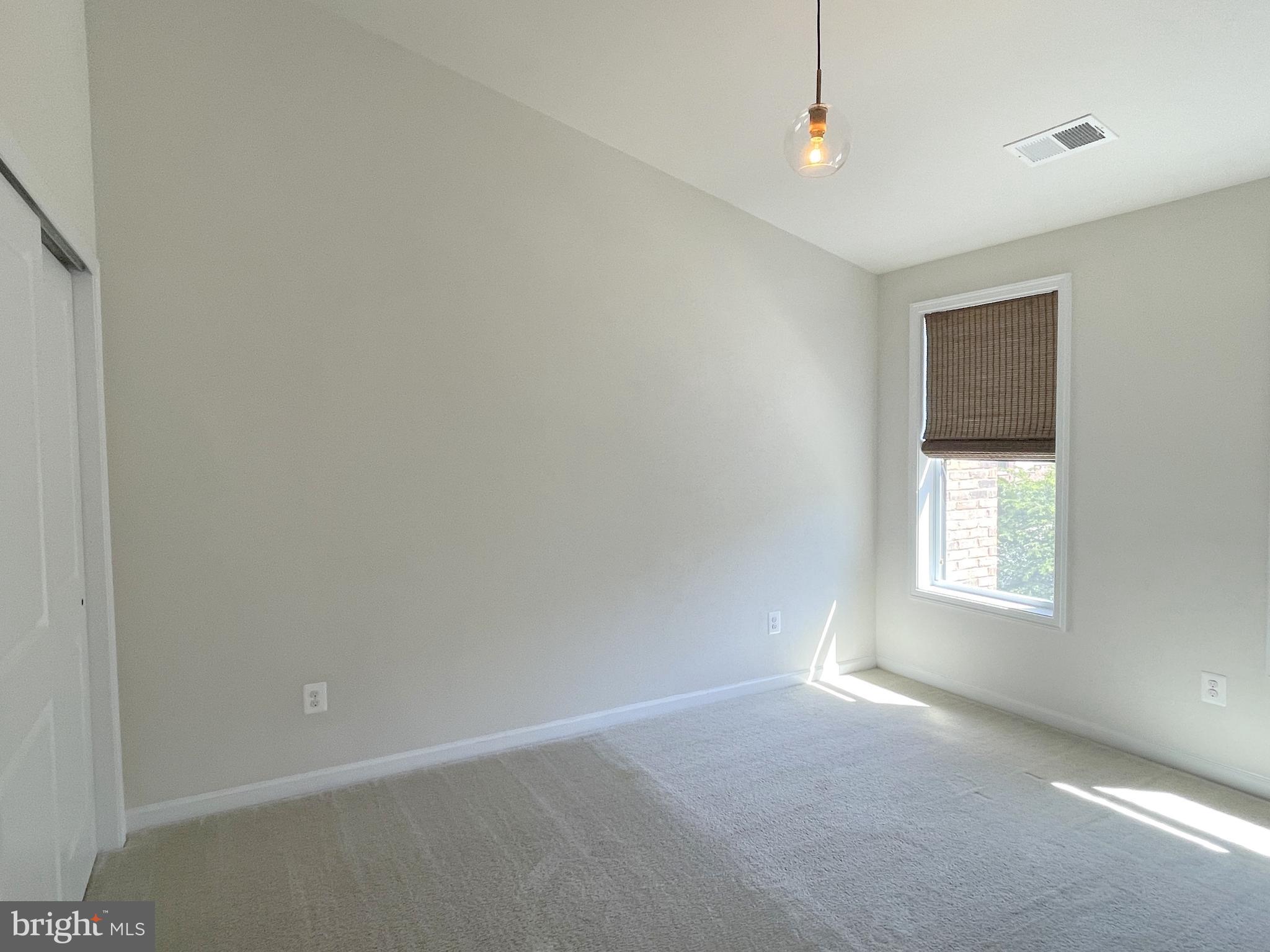 22507 Windsor Locks Square Ashburn, VA 20148 - Photo 26 of 49 22507 Windsor Locks Sq Bedroom 2
