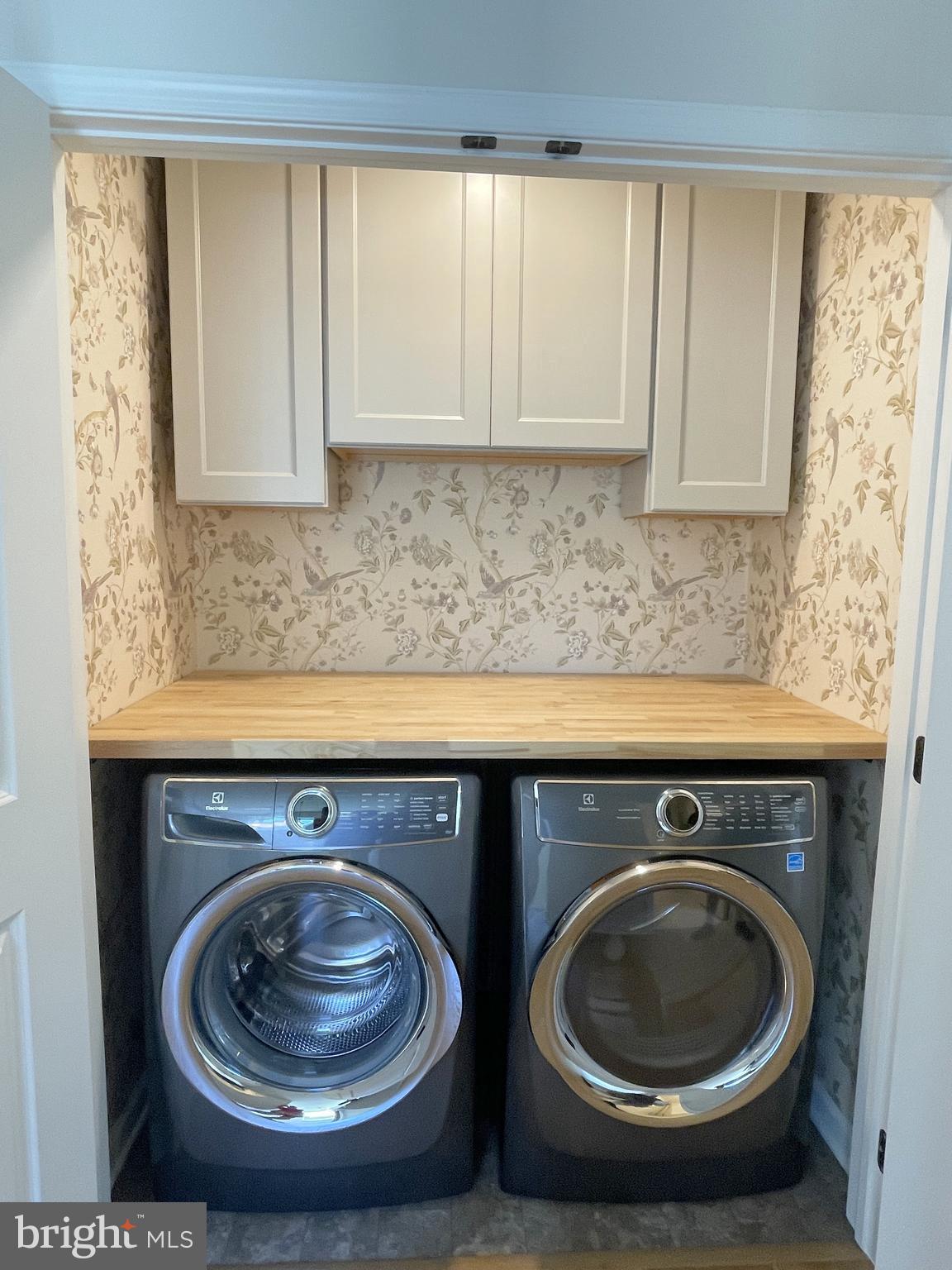 22507 Windsor Locks Square Ashburn, VA 20148 - Photo 34 of 49 22507 Windsor Locks Sq Laundry