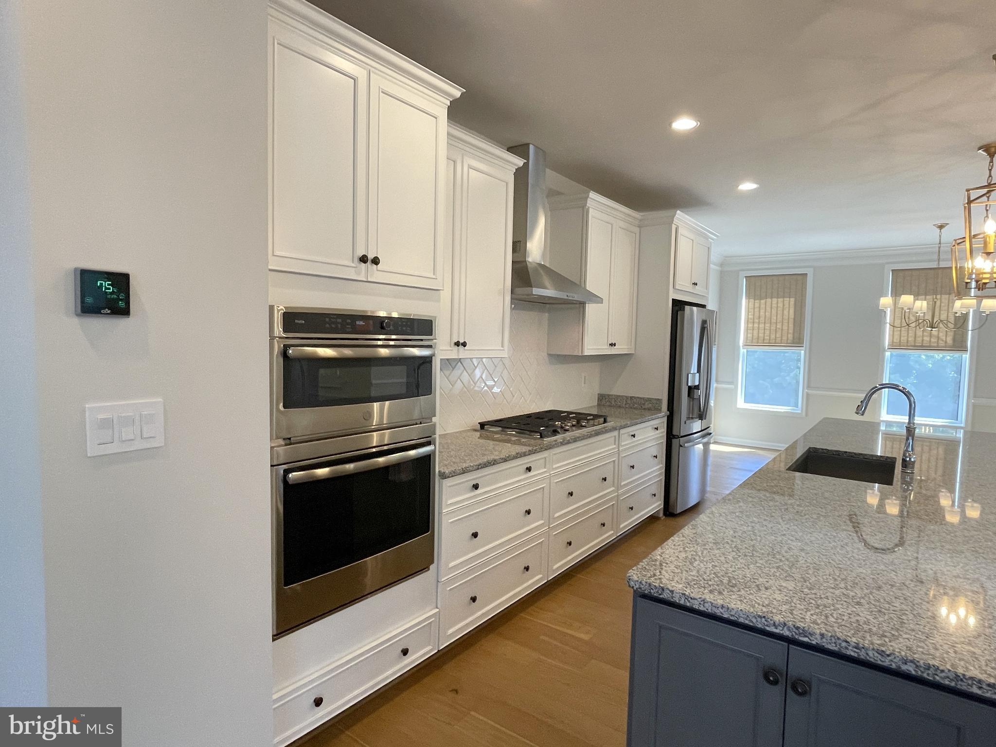 22507 Windsor Locks Square Ashburn, VA 20148 - Photo 10 of 49 22507 Windsor Locks Sq Kitchen