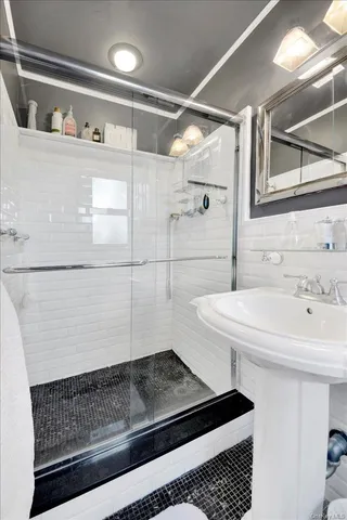 $375,000 | 266 Pelham Road, Unit 5H, New Rochelle, NY 10805