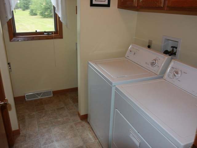 5162-64 Evergreen Court Rhinelander, WI 54501 - Photo 18 of 20 Gallery Image 18