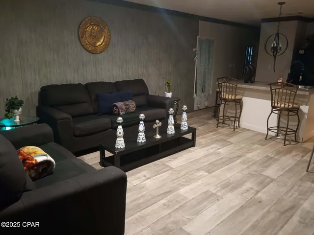 $259,000 | 16558 Northwest Tallahassee Boulevard, Youngstown, FL 32466