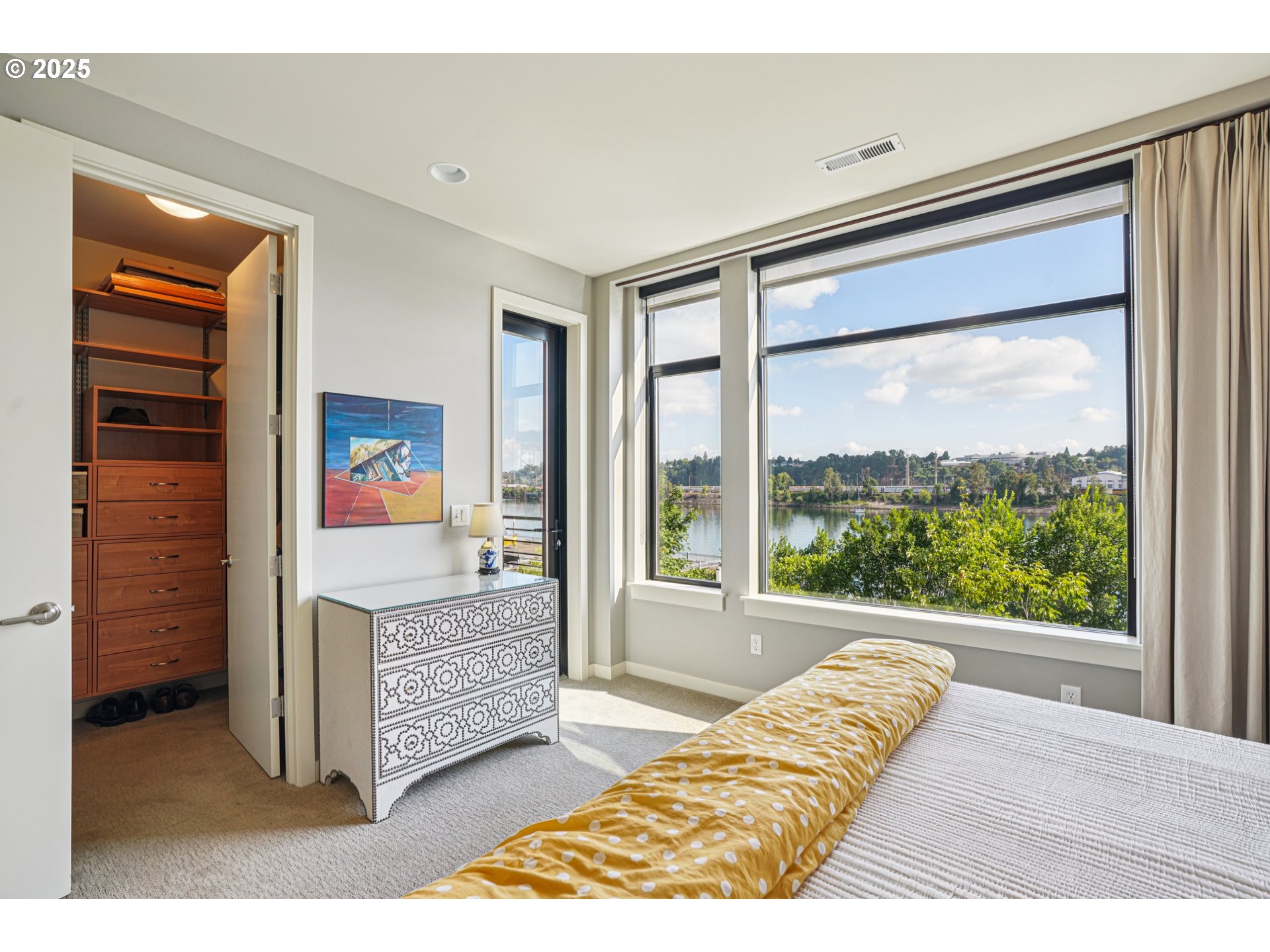 1740 Northwest Riverscape Street Portland, OR 97209 - Photo 23 of 48