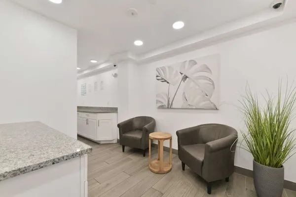 $1,595 | 64 Market Street, Unit 408, Lynn, MA 01901