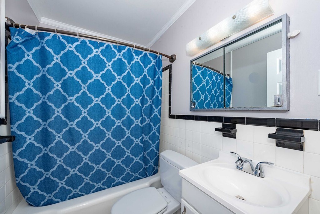 16 Bryant Road Boston, MA 02132 - Photo 9 of 14 Gallery Image 9
