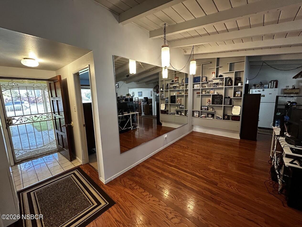 217 North M Street Lompoc, CA 93436 - Photo 4 of 23 14