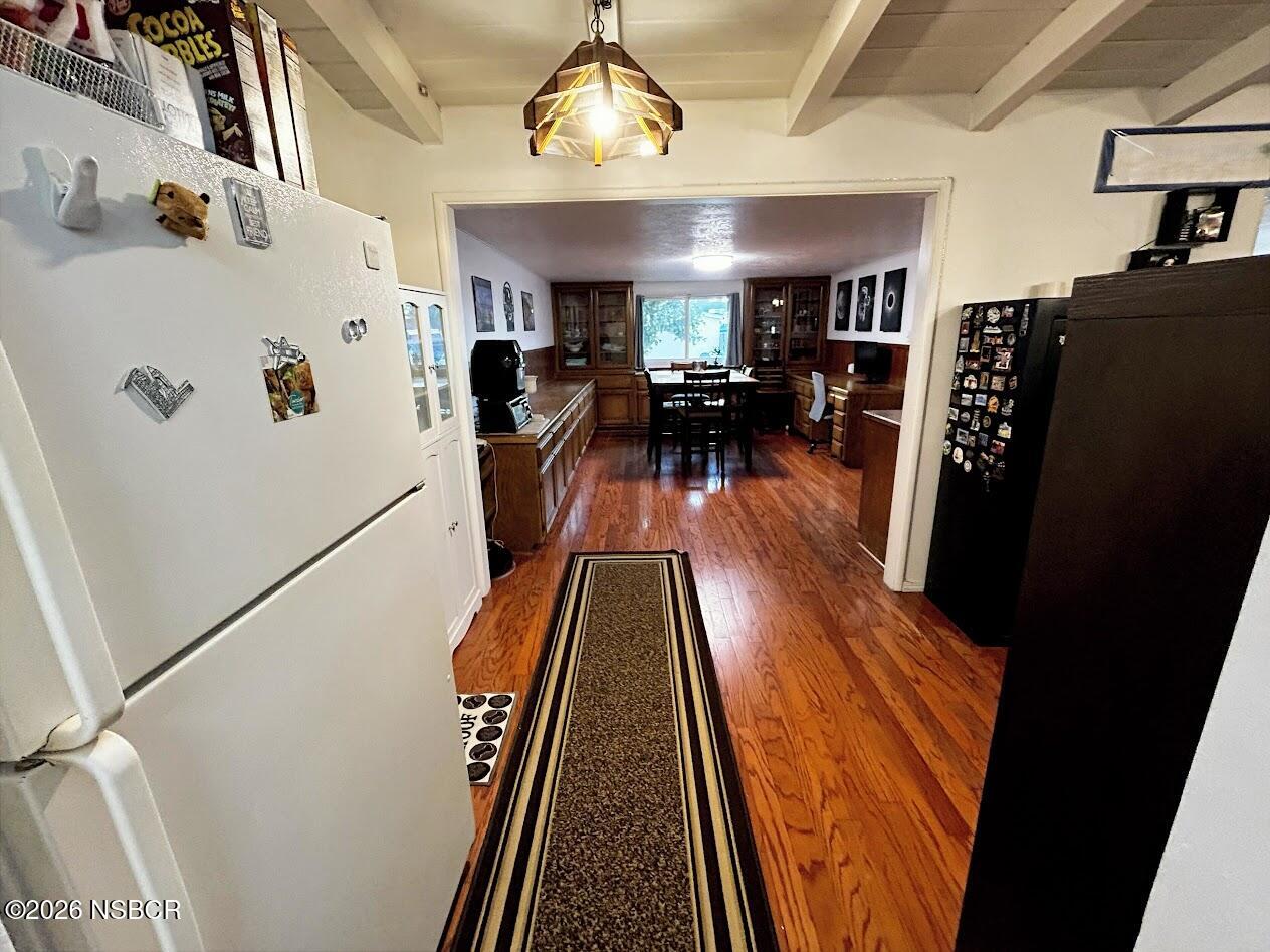 217 North M Street Lompoc, CA 93436 - Photo 7 of 23 32