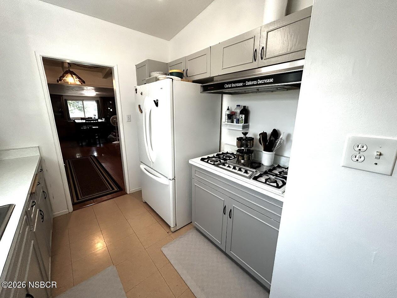 217 North M Street Lompoc, CA 93436 - Photo 10 of 23 30