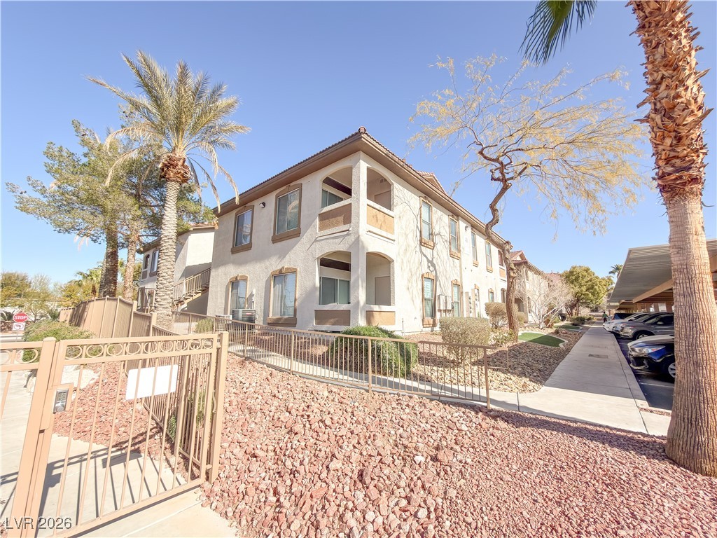 2305 West Horizon Ridge Parkway, Unit 4013 Henderson, NV 89052 - Photo 2 of 29