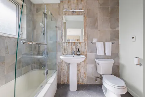 $649,000 | 9338 North Lowell Avenue, Skokie, IL 60076