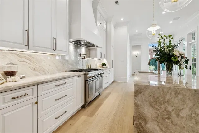 $2,349,000 | 108 Dorrington Boulevard, Metairie, LA 70005