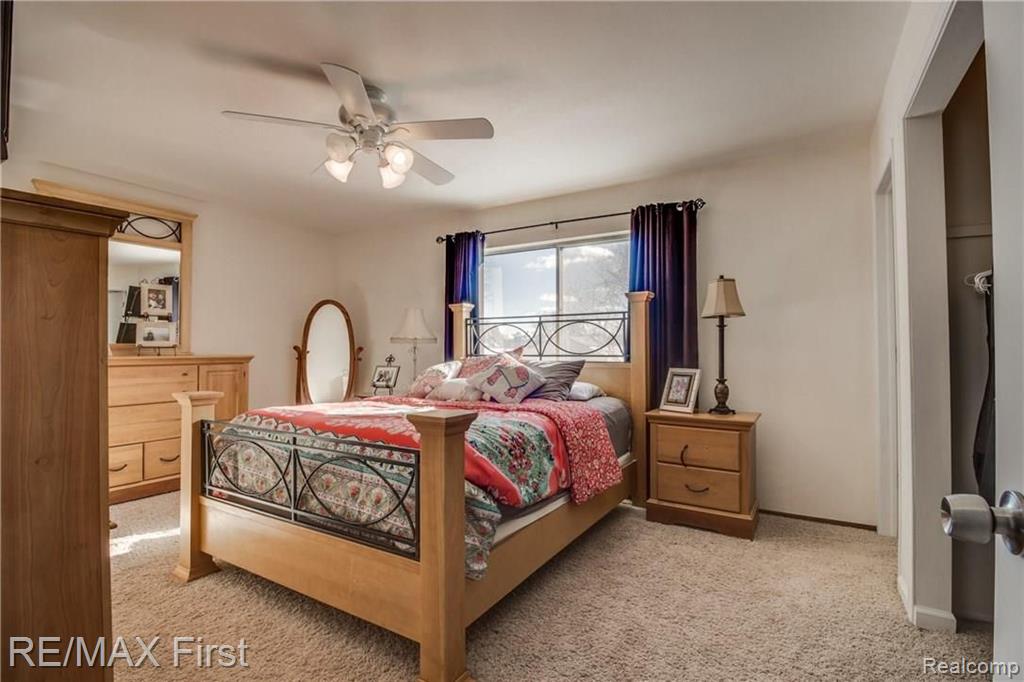 645 Baker Street Rochester Hills, MI 48307 - Photo 33 of 39