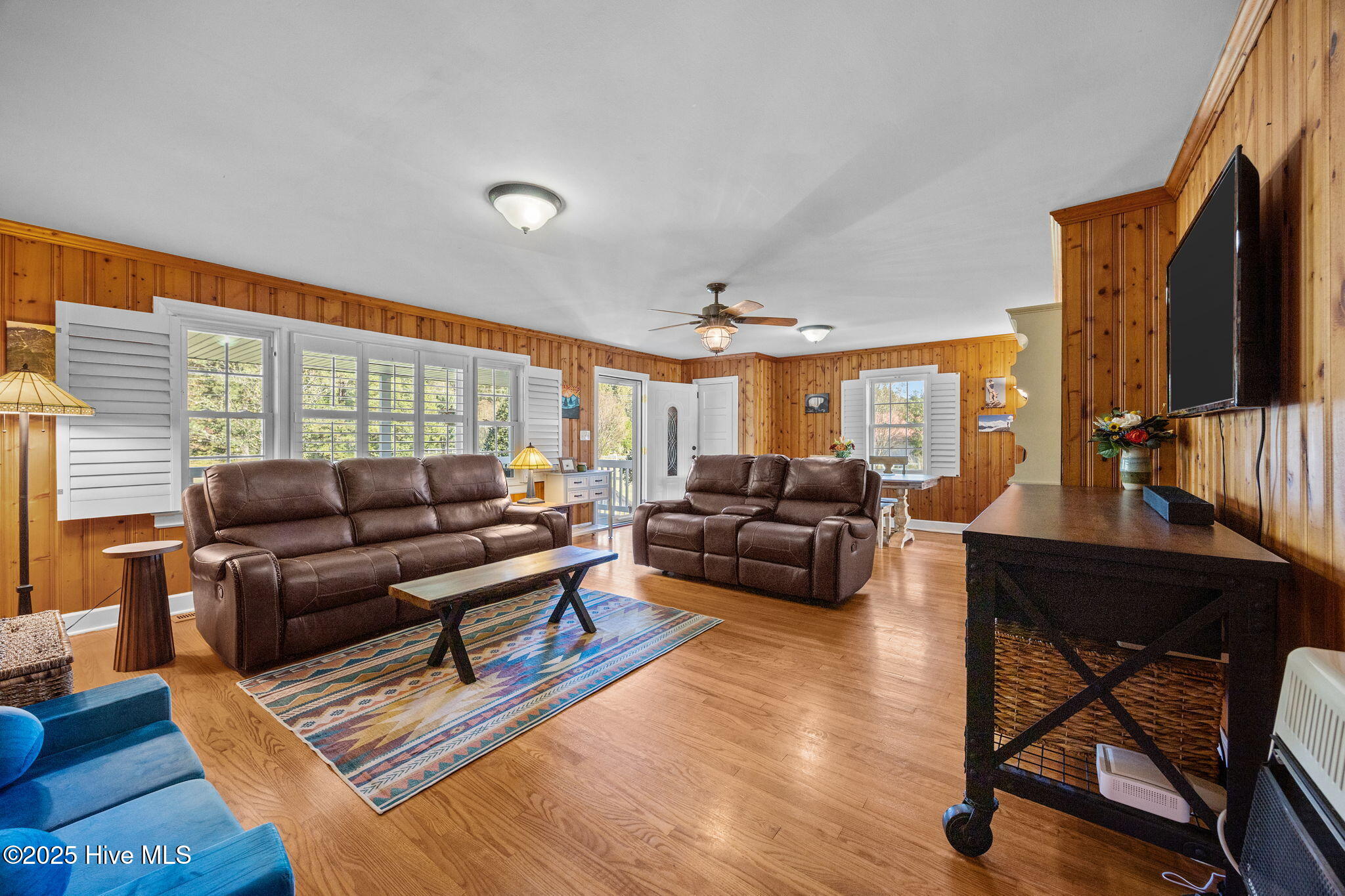1131 Post Road Bath, NC 27808 - Photo 10 of 53 1131 living area 2