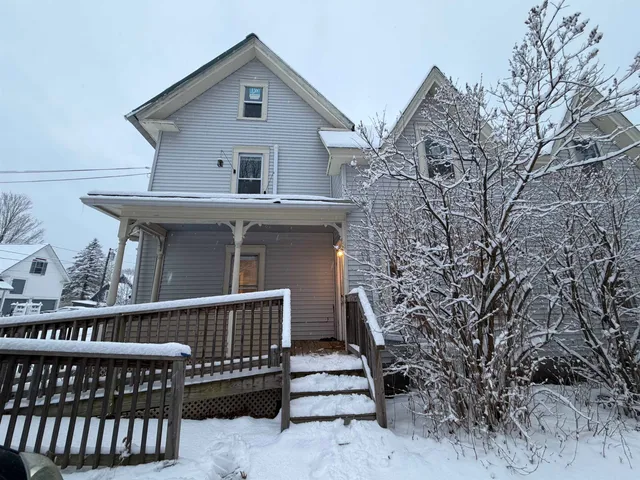 $2,100 | 23 Pleasant Street, Unit B, Hillsborough, NH 03244