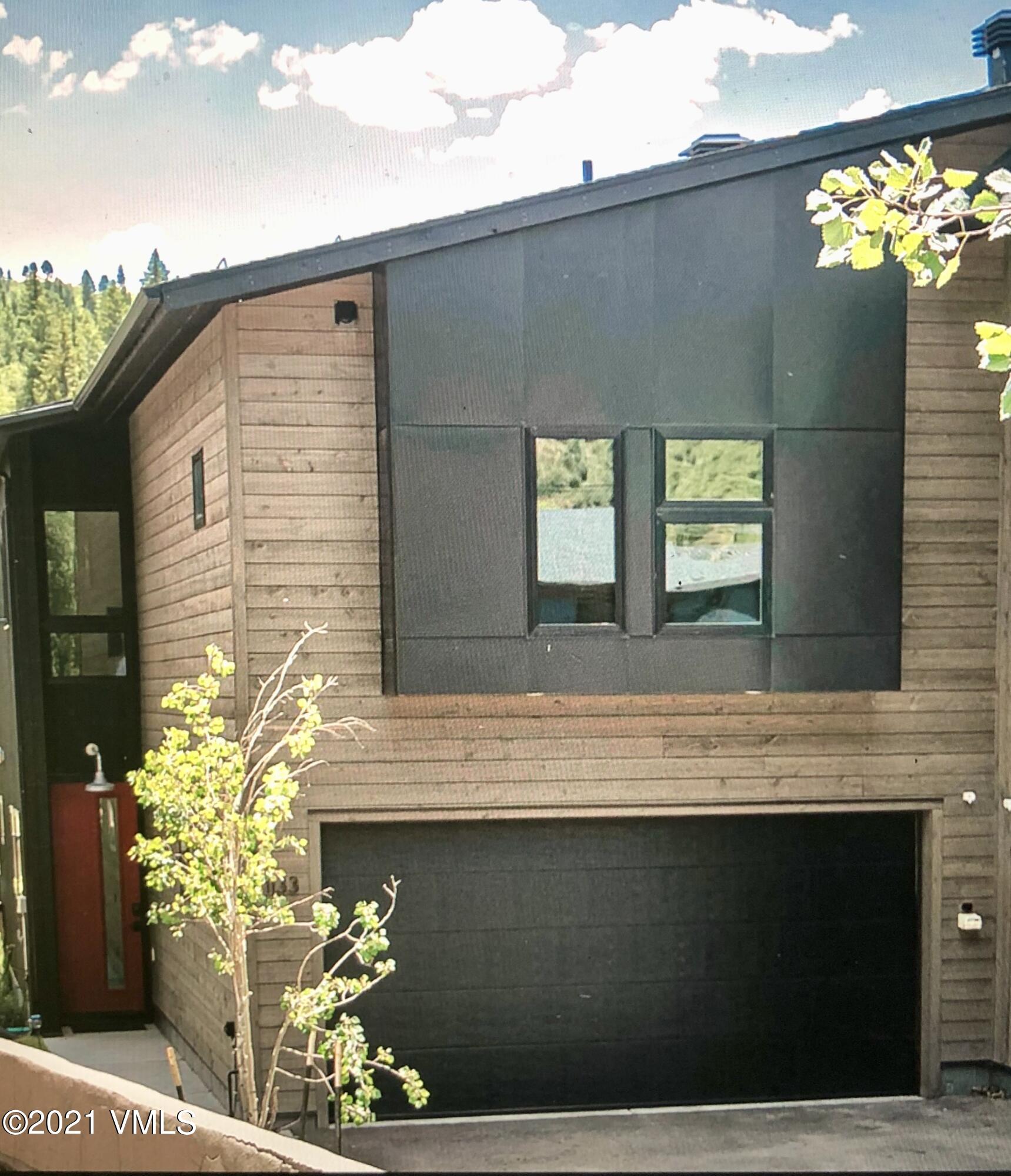 a view of a entryway of the house