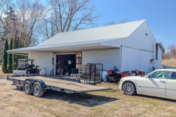 832 West Front Street Burr Oak, MI 49030 - Photo 15 of 29 Barn