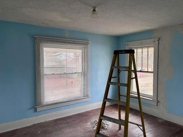 $599,900 | 832 West Front Street, Burr Oak, MI 49030