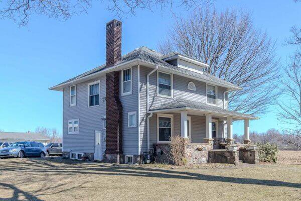 832 West Front Street Burr Oak, MI 49030 - Photo 6 of 29 Front