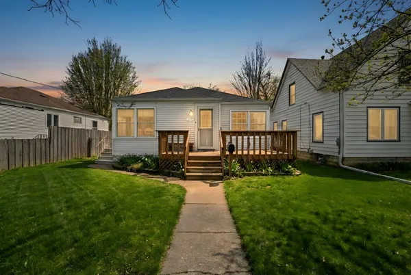 $240,000 | 673 Haish Boulevard, DeKalb, IL 60115