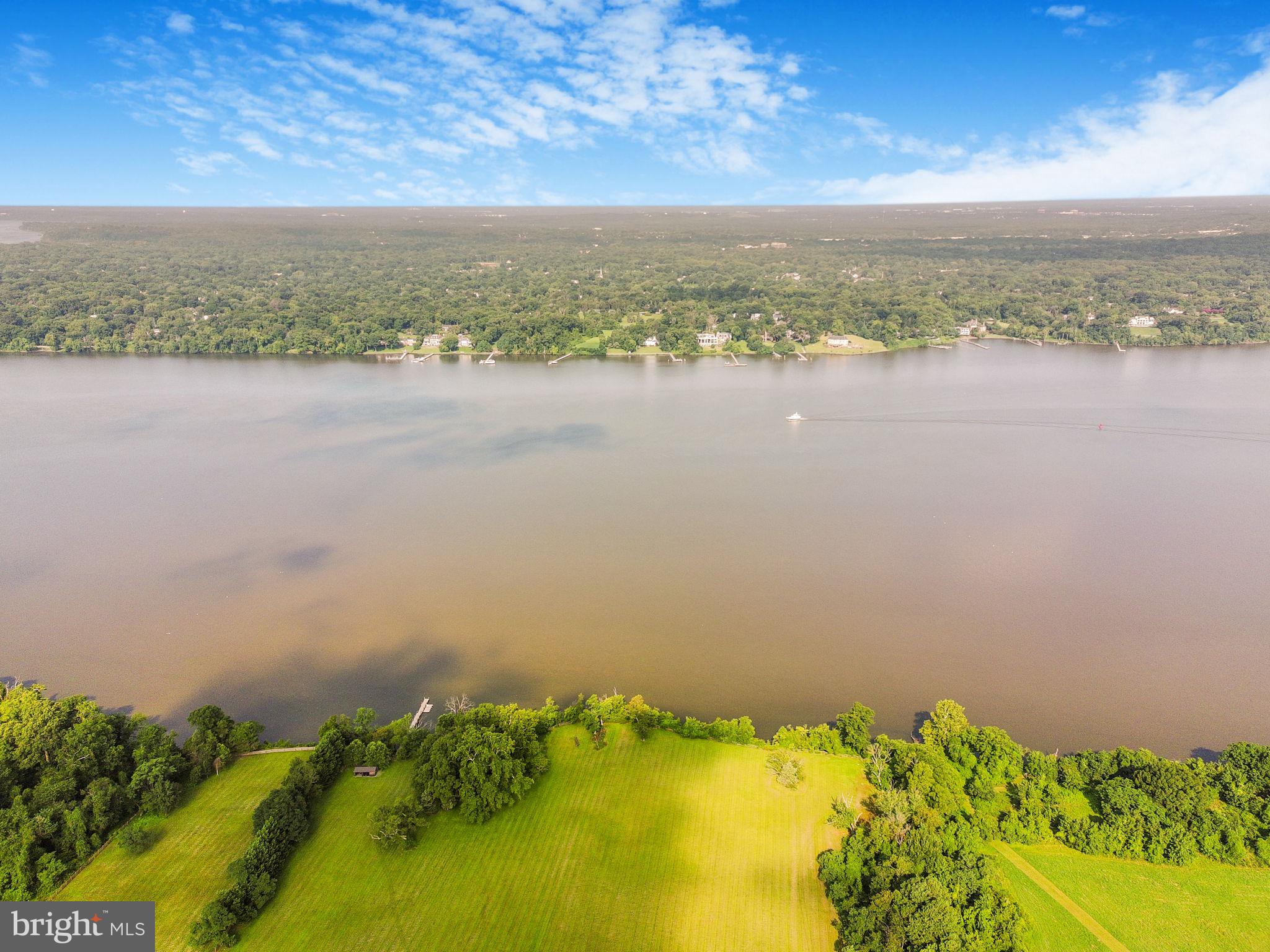 11305 Riverview Road Fort Washington, MD 20744 - Photo 47 of 59 a view of a lake in middle of a city