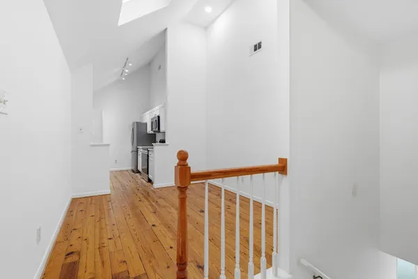 $3,200 | 1616 Kipling Street, Unit C, Houston, TX 77006