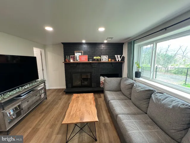 $244,000 | 11815 Bayberry Avenue, Cumberland, MD 21502