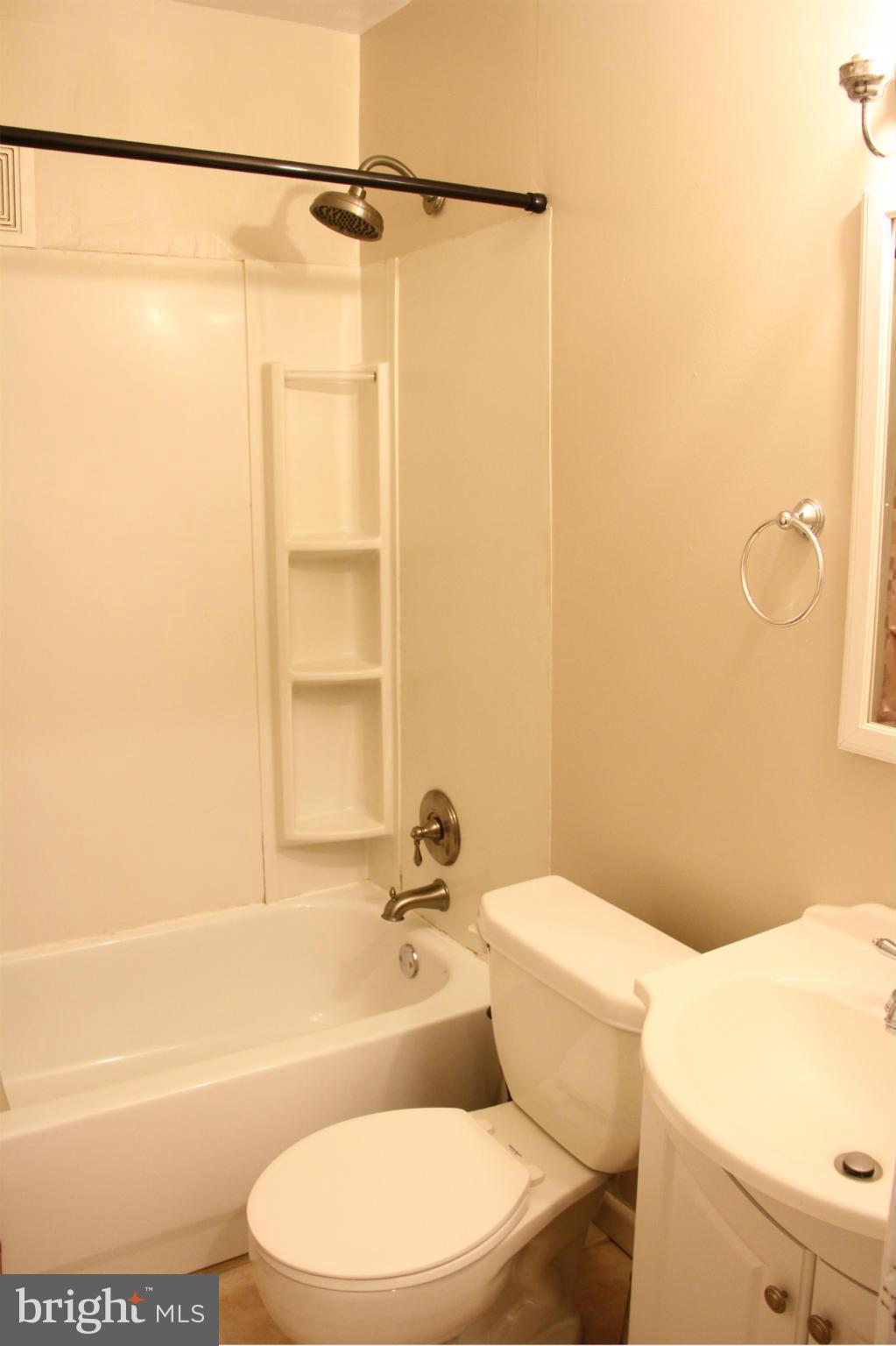 720 11th Street Northeast, Unit 1/2 Washington, DC 20002 - Photo 9 of 10 Bath