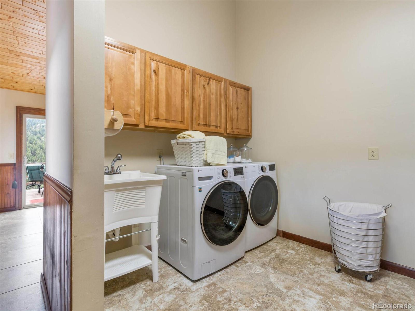 4084 Bear Road Golden, CO 80403 - Photo 12 of 40