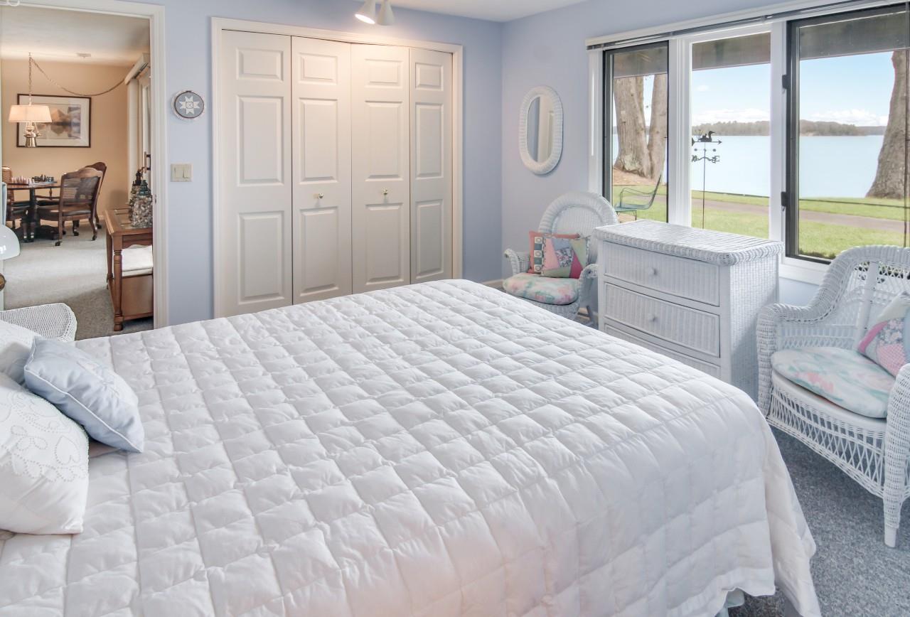 1010 West Long Lake Road Traverse City, MI 49685 - Photo 39 of 48 1887347-43.JPG