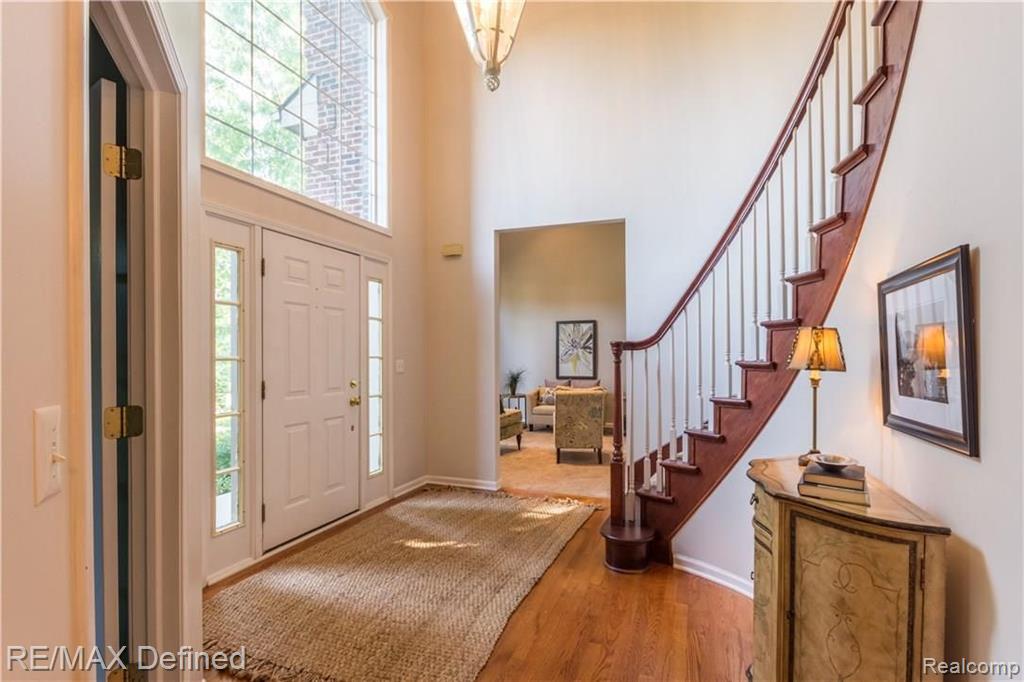 950 Ridgeline Court Lake Orion, MI 48360 - Photo 16 of 48