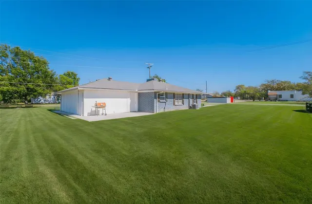 $225,000 | 405 West 3rd Street, Anna, TX 75409