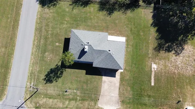 $225,000 | 405 West 3rd Street, Anna, TX 75409